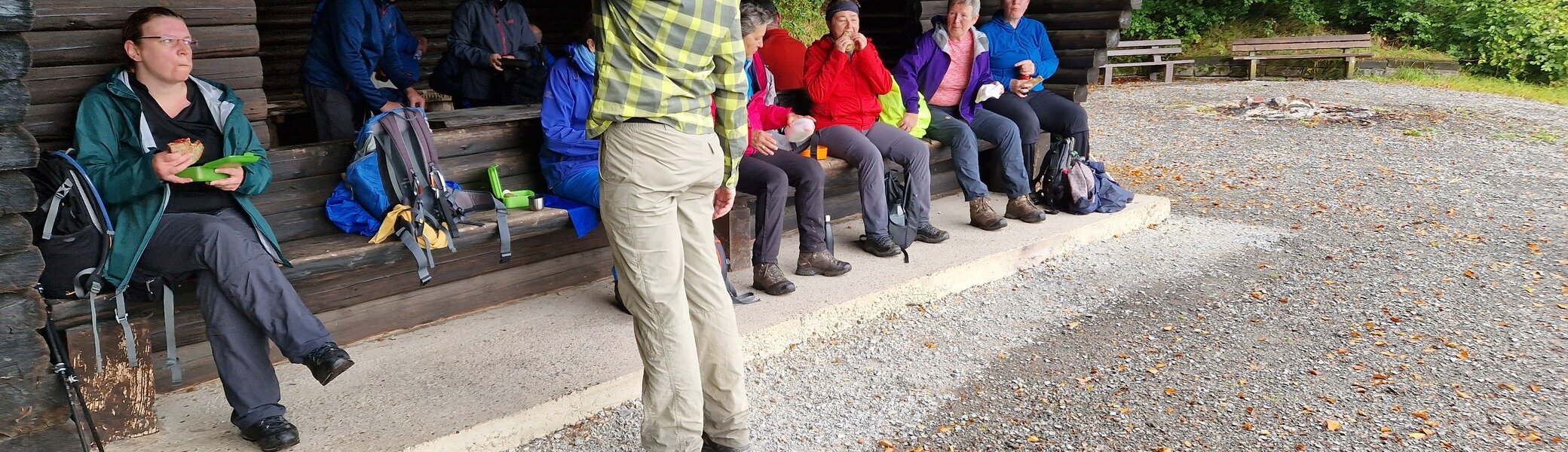 Pause an der Hütte | © Peter Fuest